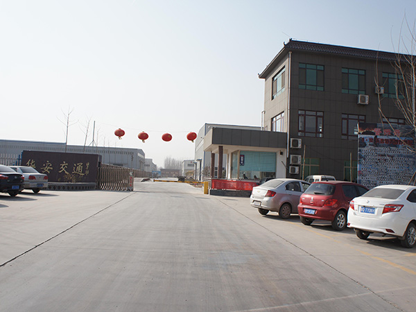 工廠(chǎng)大門(mén) 工廠(chǎng)大門(mén)